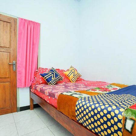 Spot On 2126 Bromo Indah Homestay 프로볼링고 외부 사진