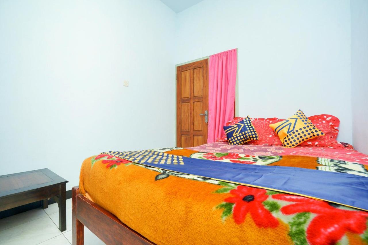 Spot On 2126 Bromo Indah Homestay 프로볼링고 외부 사진